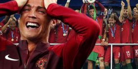 “Tallen” me Ronaldon dhe trofeun e tij (Video)