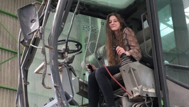 Shqiptarja që drejton automjetet e rënda në Zvicër