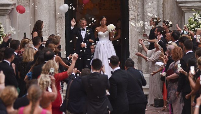 Bastian Schweinsteiger martohet… apet (Foto)