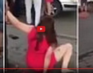 Sherr i egër mes 4 femrash të dehura (Video)