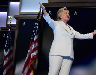 Clinton bën historinë si kandidatja e parë femër për president