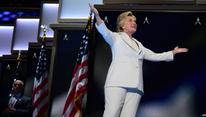 Clinton bën historinë si kandidatja e parë femër për president