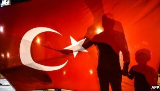 Reuters: Turqia kërkon arrestimin e një gazetari nga Kosova