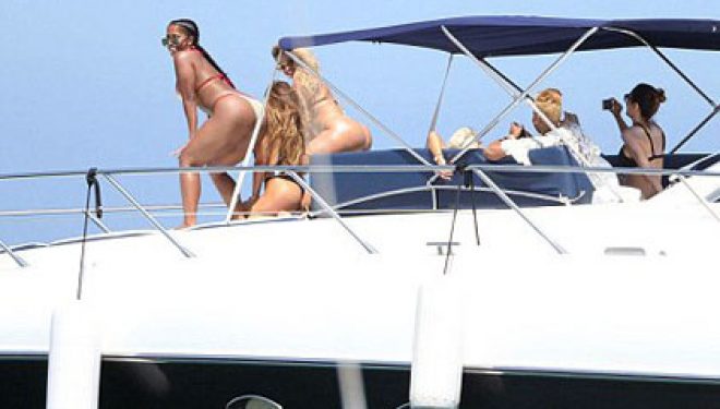 Në Meksikë me Daphne Joy dhe shoqet e saj tregojt të pasmet (Foto)