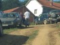 Vëllezërit përleshen për vdekje për një stallë në Kaçanik (Foto)