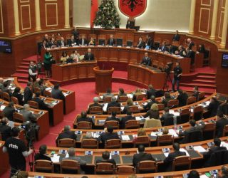 Këta janë deputetët që s’kanë hapur gojë fare në Kuvendin e Shqipërisë