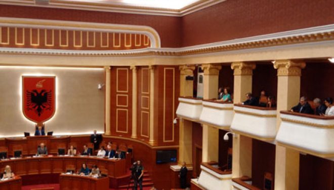 Meta i drejtohet Lu: Unë nuk bëj lojë!