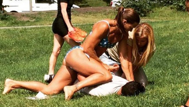 Policja me bikini arreston hajdutin e celularëve