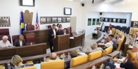 AIP: Gjilani prin në Rajon për aplikimin e teknologjisë së informimit dhe komunikimit