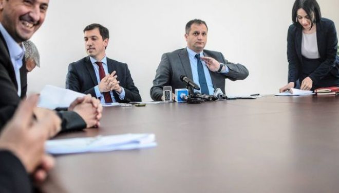 LDK: Ahmeti e Sejdiu e kanë shndërruar Prishtinën në një klub banditësh