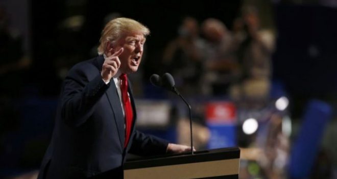 Trump: Truprojat e Clintonit duhet të çarmatosen