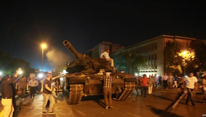 Turqi: Raportohet se janë shkarkuar 5 gjeneralë dhe 29 kolonelë