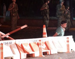 MPJ këshillon shqiptarët në Turqi: Mos dilni në rrugë