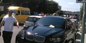 Goditen të ‘fortët’ e kryeqytetit, ja ç’ndodh me BMW X6 e ML (Foto)