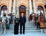 Brenda pallatit të Erdogan dhe luksi i shfrenuar i Emines (Foto)