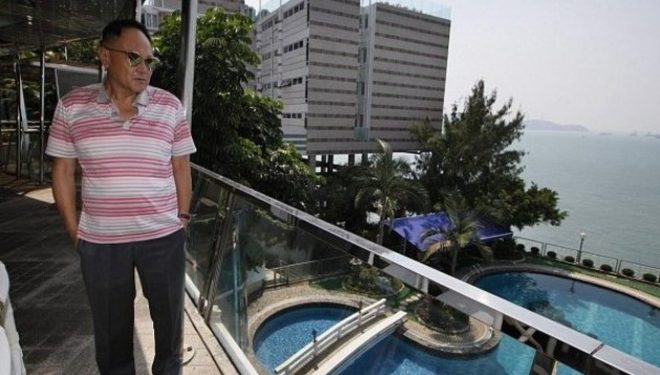 Miliarderi kinez ofron 180 milionë dollarë për atë që martohet me vajzën e tij (Foto)