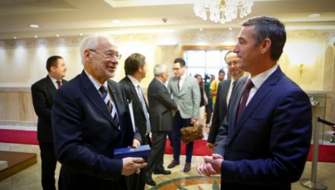 Veseli e Busek, bashkë për marrëveshjen e demokracit