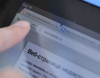 Rusia bllokon ueb-faqet që apelojnë për bojkotim të zgjedhjeve