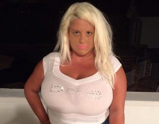 Shpenzon kaq shumë për t’u dukur si Barbie
