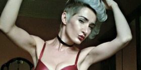 Aktori Nelson Sejdiu mahnitet nga modelja Arjeta Palushaj (Foto)