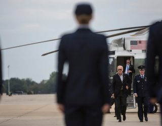 Biden zbret në Kosovë, pritet me nderime të larta shtetërore