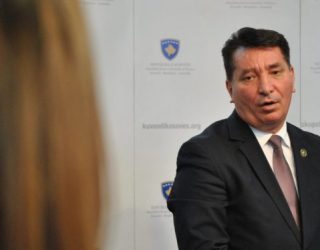 Kështu i përgjigjet Lekaj, VV’s: I ndershmi te nderon, i korrituni tenton me të korrit (Video)