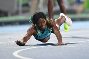 afp-shaunae-miller-of-bahamas-wins-olympic-400m-gold
