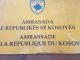 Grafite serbe në Ambasadën e Kosovës në Paris, MPJ dënon sulmin