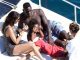 Balotelli, pushime me vajzën e vogël dhe dy brune misterioze (Fotot)
