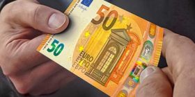 Kontrollojini xhepat, nëse e keni këtë kartëmonedhë prej 50 euro mund t’ju bëjë të pasur