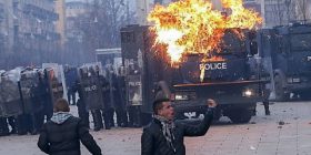 Lufta për pushtet mund të shkaktojë trazira në Kosovë