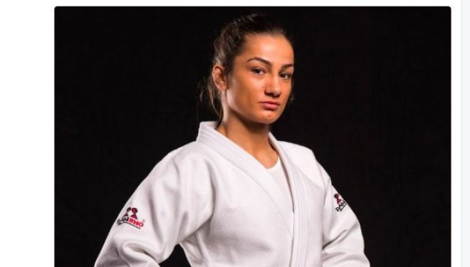 Galatasaray e Uron Majlinda Kelmendin (Foto)