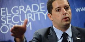 Gjuriq: Pa Asociacionin, s’ka përparim të marrëdhënieve me Prishtinën