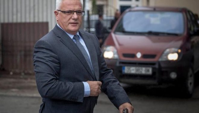 Dosja e Shefave: Grabovcit i kërkohej edhe ndihma për statusin e veteranit të UÇK-së