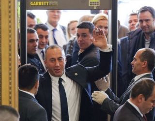 Thaçi, Haradinaj e Mustafa polemizojnë për Demarkacionin
