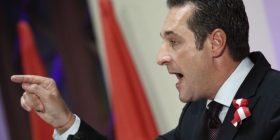 Heinz Christian Strache: Erdogani si Hitleri!