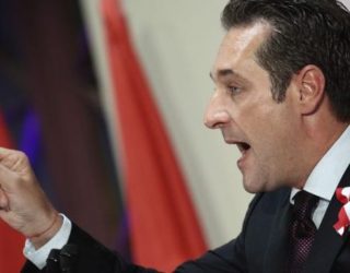 Heinz Christian Strache: Erdogani si Hitleri!