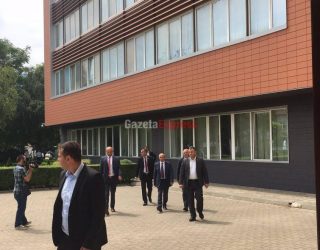 Pas gazit lotësjellës Mustafa mbërrin në Kuvend