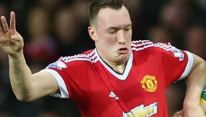 United vendos për kalimin e Jones në Arsenal
