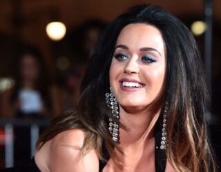 Rrëfehet Katy Perry: Terapia më mban normale