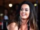 Rrëfehet Katy Perry: Terapia më mban normale
