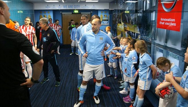Man. City, tunel me xham për të ndjekur lojtarët