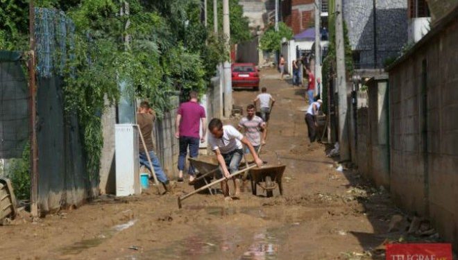 Ditë zie në Maqedoni për më shumë se 20 viktimat e vërshimeve (Foto)