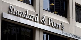 “Standard & Poor’s”: Ekonomia, stabël. Zgjedhjet mund të jenë një risk (Video)