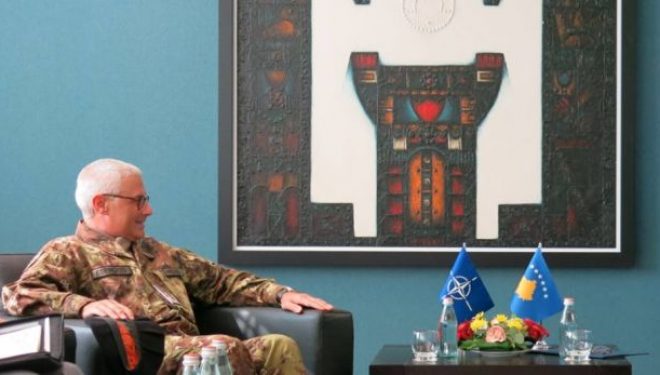 Komandanti i KFOR’it e lë të hapur mundësinë për intervenim më 1 shtator