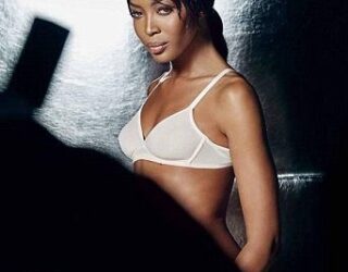 Naomi Campbell nuk di të plaket (Foto)
