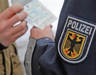 Policia gjermane ndalon autobusin nga Kosova, shoferët që katër ditë pa pauzë