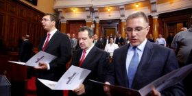 Betimi i Qeverisë së Serbisë, Beogradi përsëri nuk heq dorë nga Kosova