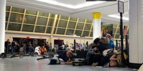 Të shtëna armësh në Aeroportin e New York-ut, evakuohen mijëra pasagjerë