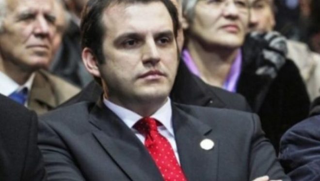 Ukë Rugova del para Gjykatës